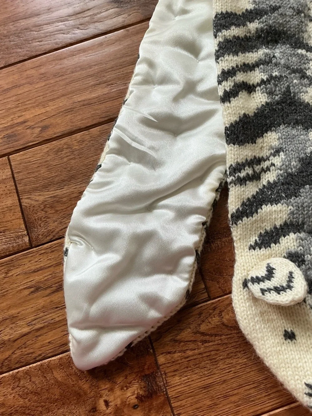Kate Spade Gray and White Tiger Wrap Scarf
